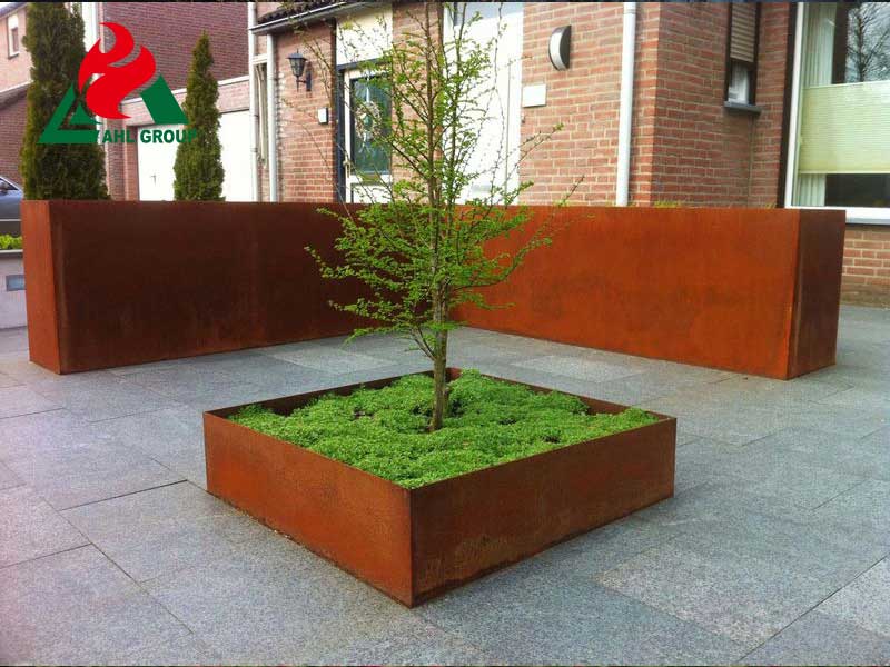 <h3>Corten Steel Planters · Reliable UK Delivery · Buy Metal Online</h3>
